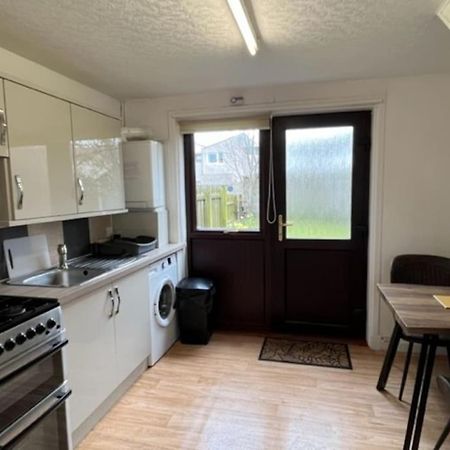 Above The Harbour Wick Villa Wick  Bagian luar foto