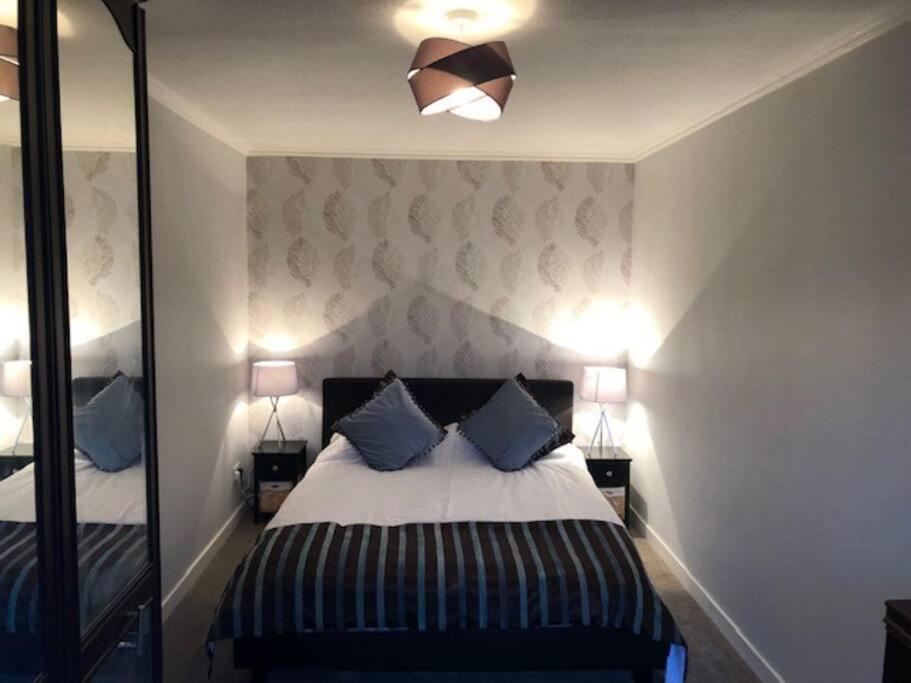 Above The Harbour Wick Villa Wick  Bagian luar foto