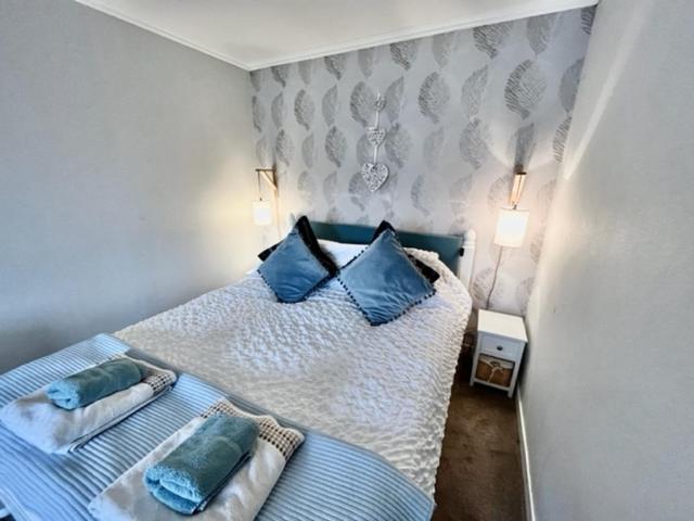 Above The Harbour Wick Villa Wick  Bagian luar foto